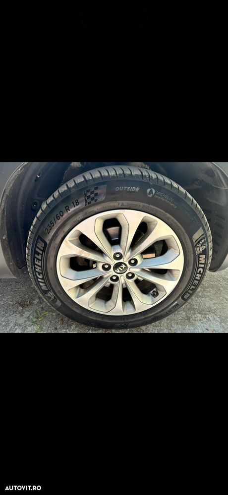 Kia Sorento 2.2 DSL 4x4 Aut. Executive - 5