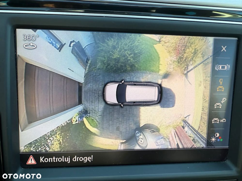 Volkswagen Passat - 27