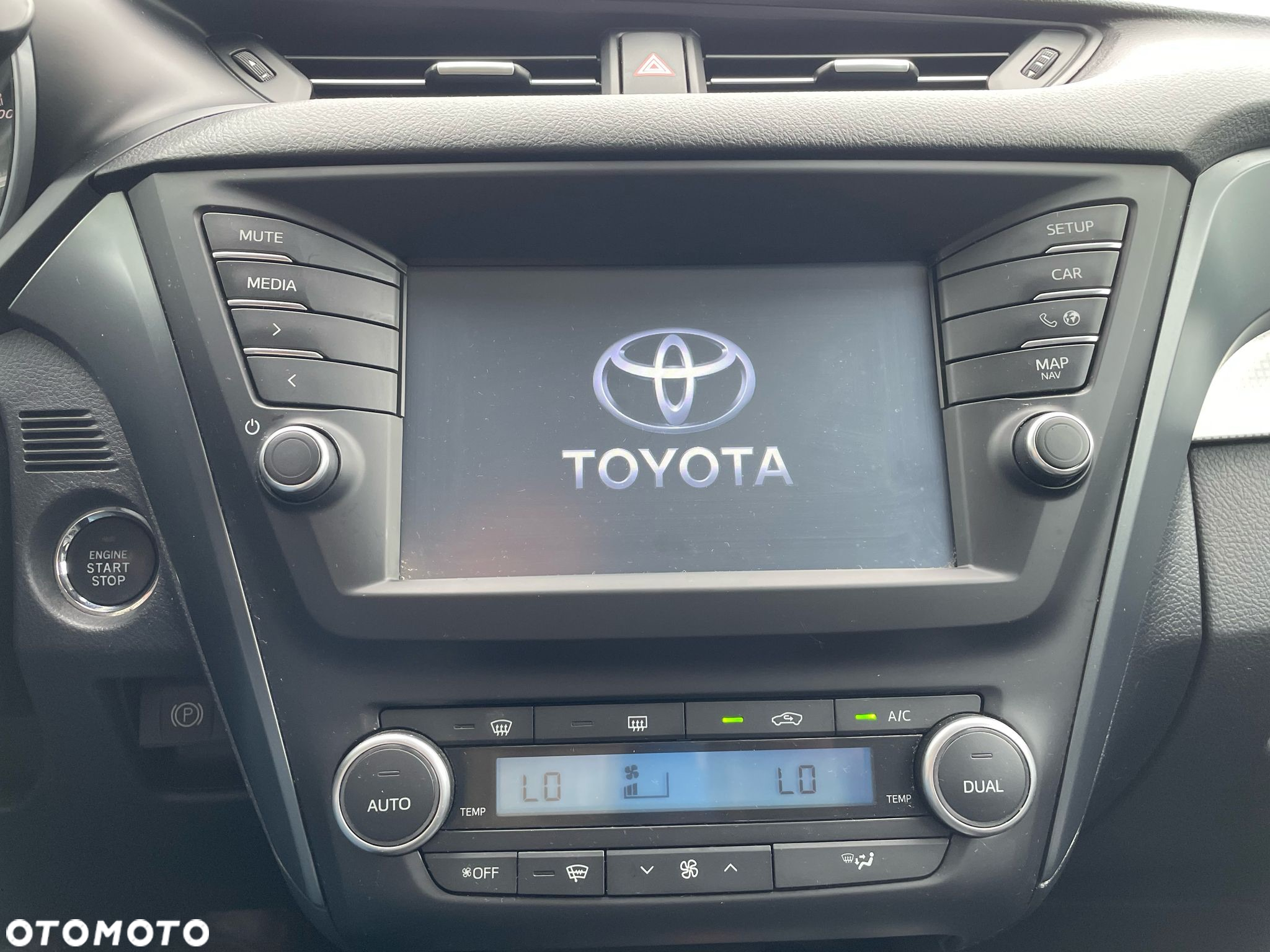 Toyota Avensis Touring Sports 2.0 D-4D Edition-S - 19