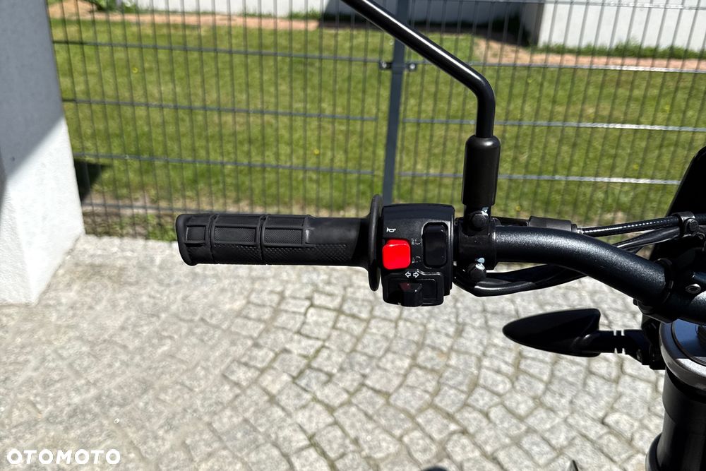 Aprilia SX - 12