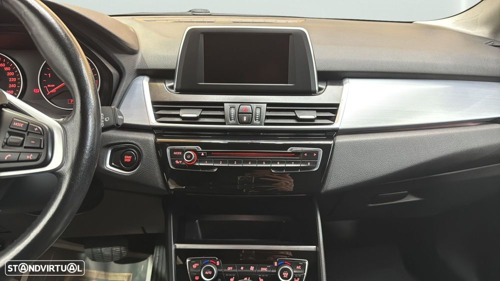 BMW 225xe Active Tourer iPerformance Advantage - 16