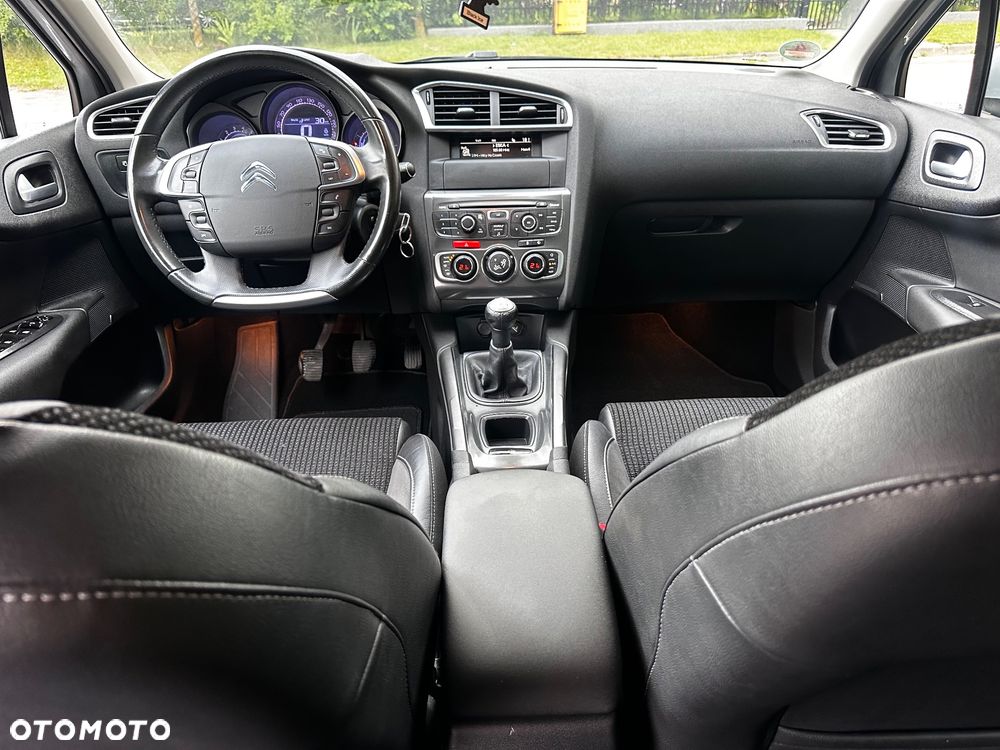 Citroën C4 VTi 120 Exclusive - 32