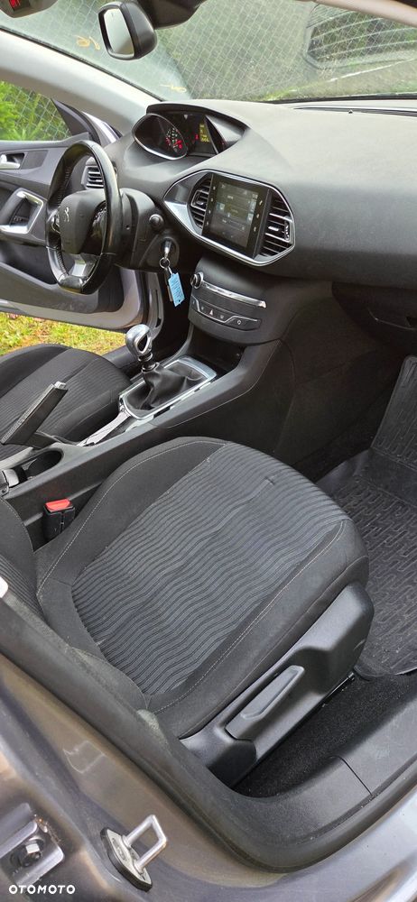 Peugeot 308 - 13
