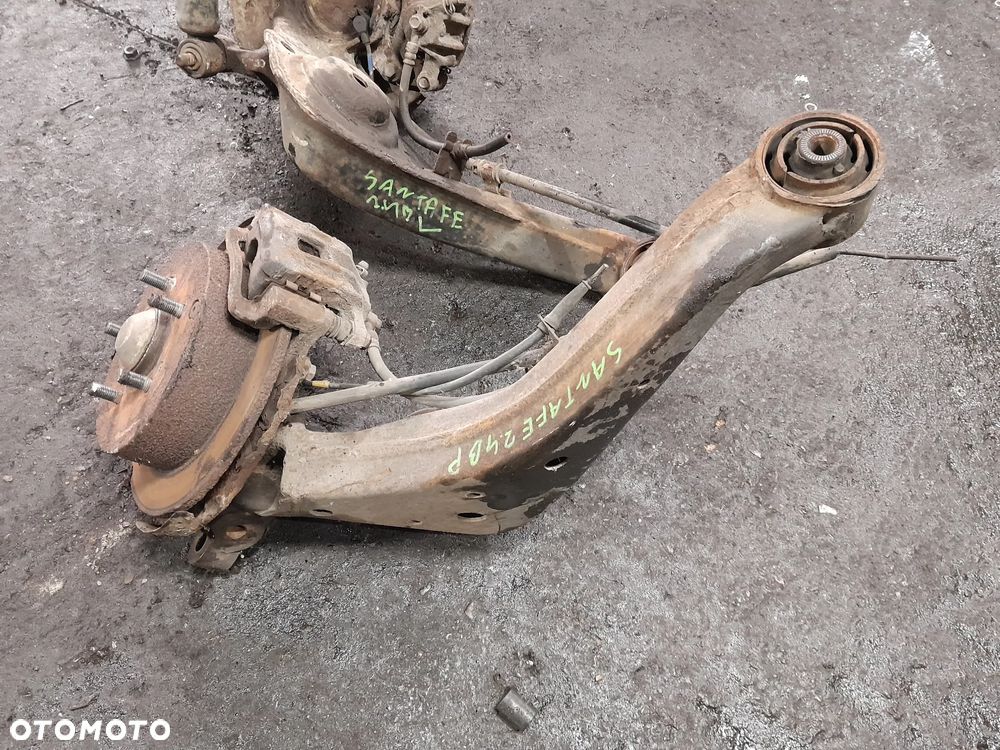 Wahacz tylny lewy HYUNDAI Santa Fe I 2WD 2000-2006 - 3