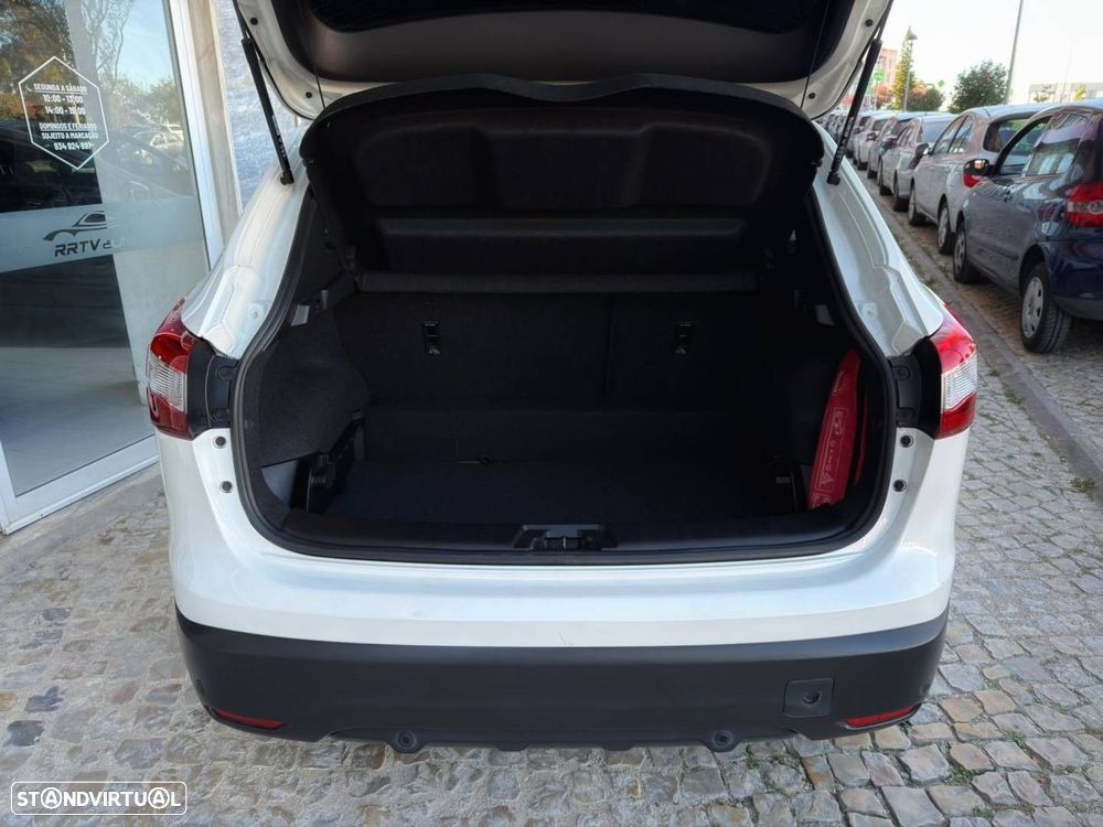 Nissan Qashqai 1.5 dCi Tekna Premium - 8