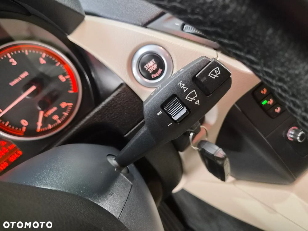 BMW X1 sDrive20d - 36