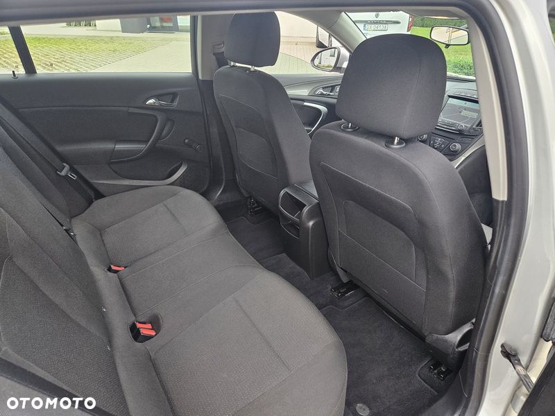 Opel Insignia - 14