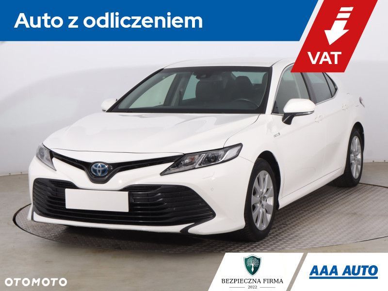 Toyota Camry - 2