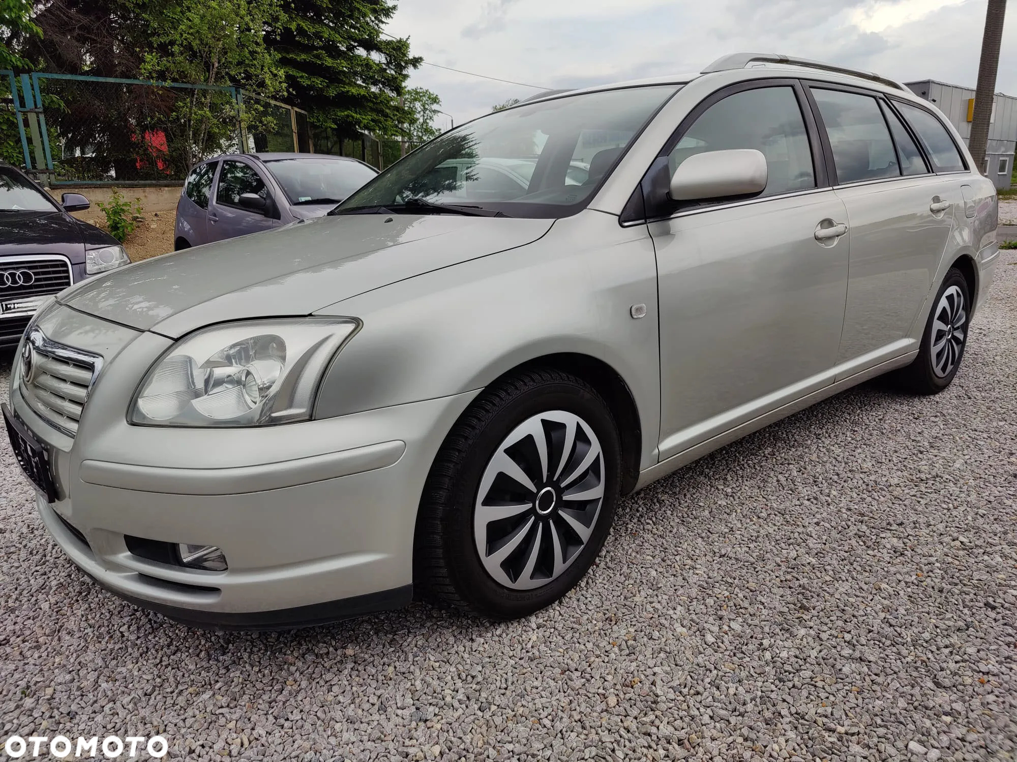 Toyota Avensis - 19