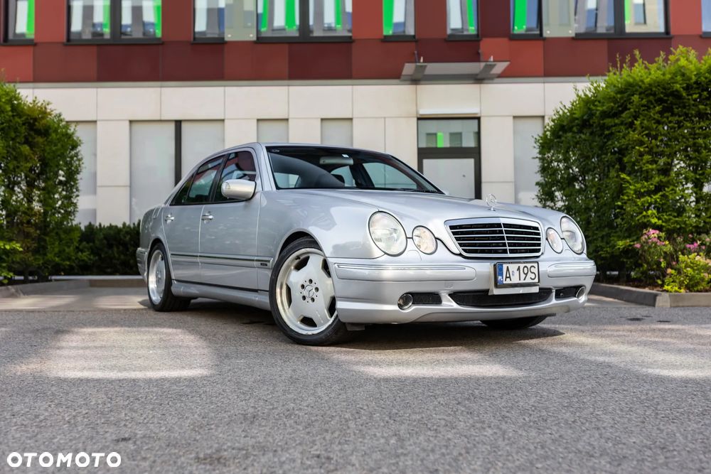 Mercedes-Benz Klasa E - 11