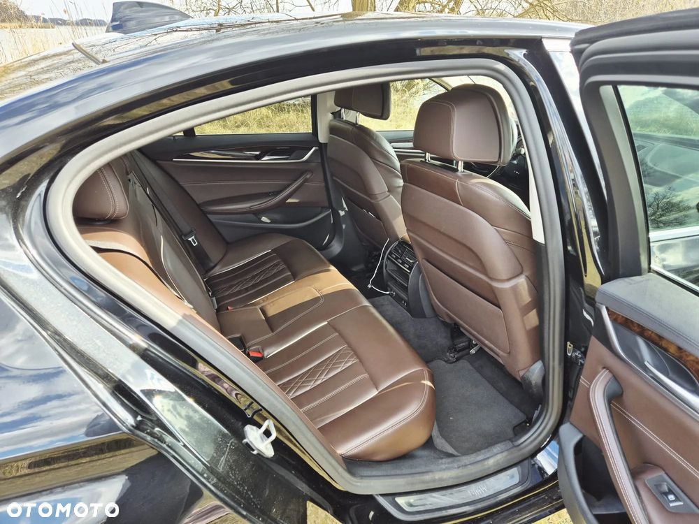 BMW Seria 5 520d Luxury Line - 7