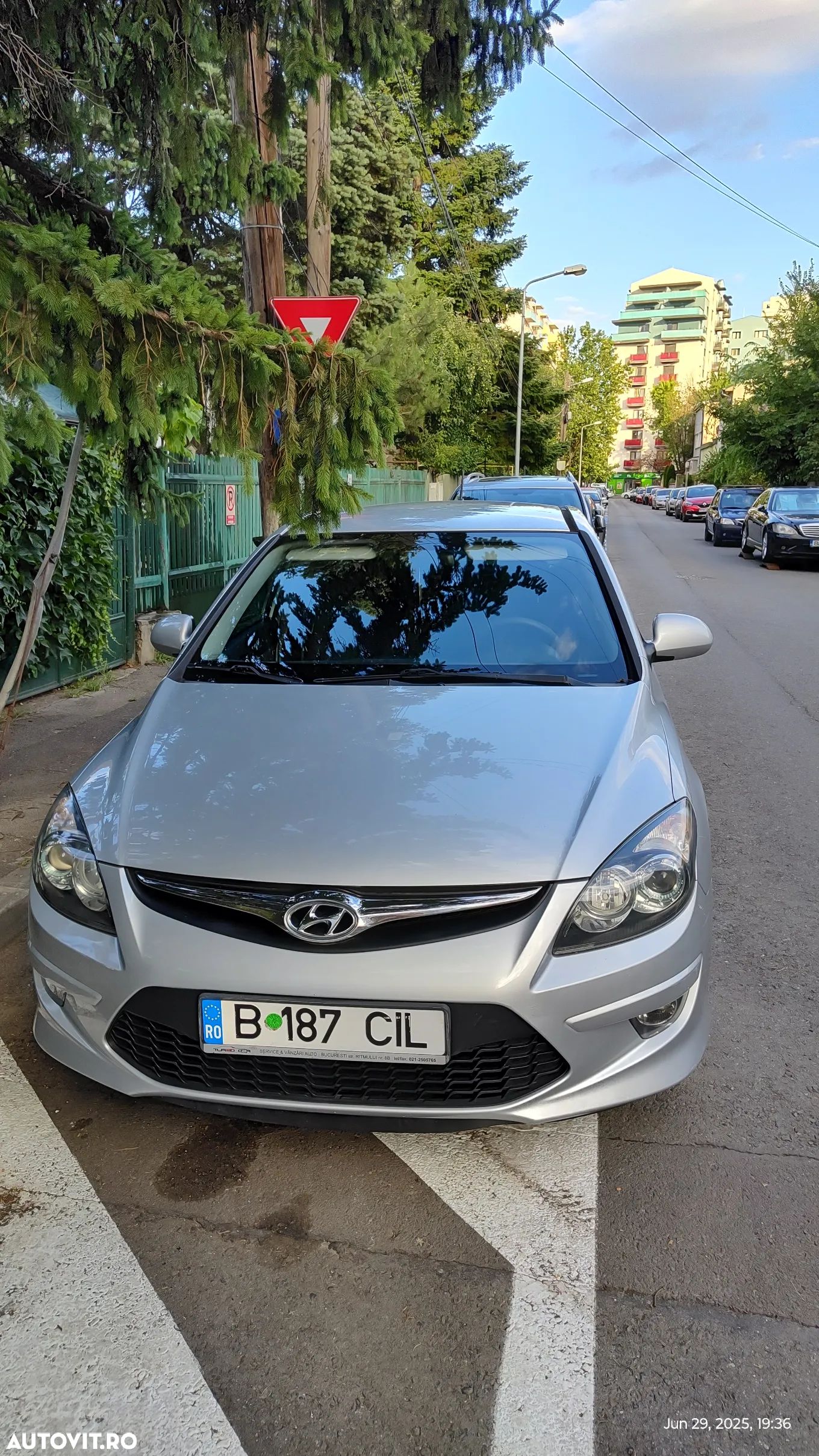 Hyundai i30 1.4 DOHC GL CLASSIC - 1