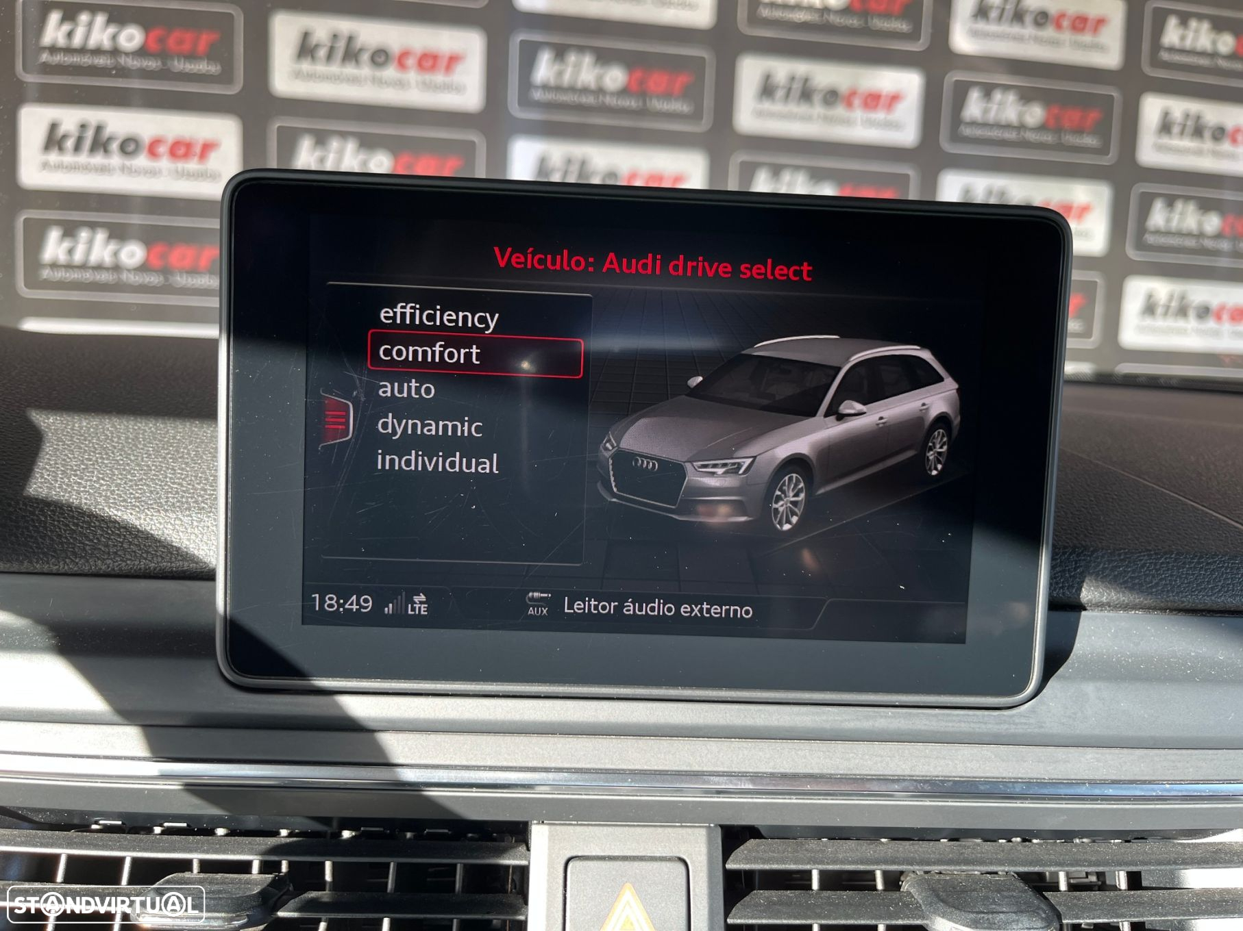 Audi A4 Avant 2.0 TDI Sport S tronic - 36