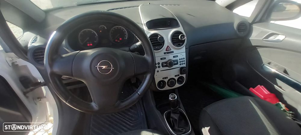 Opel Corsa 1.3 CDTi - 9