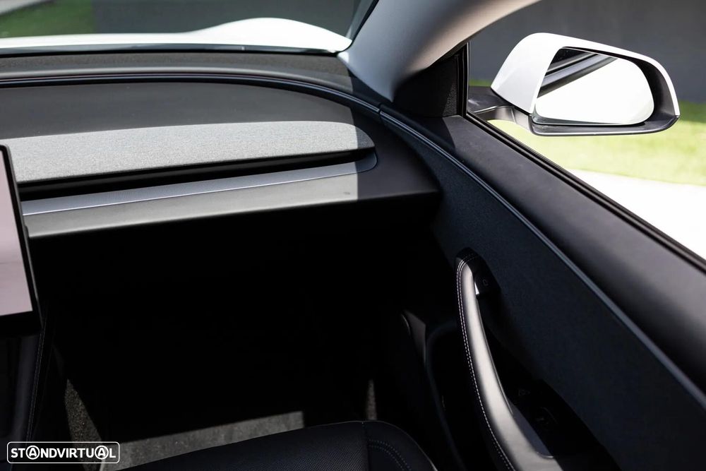 Tesla Model 3 Tração Traseira Premium - 40