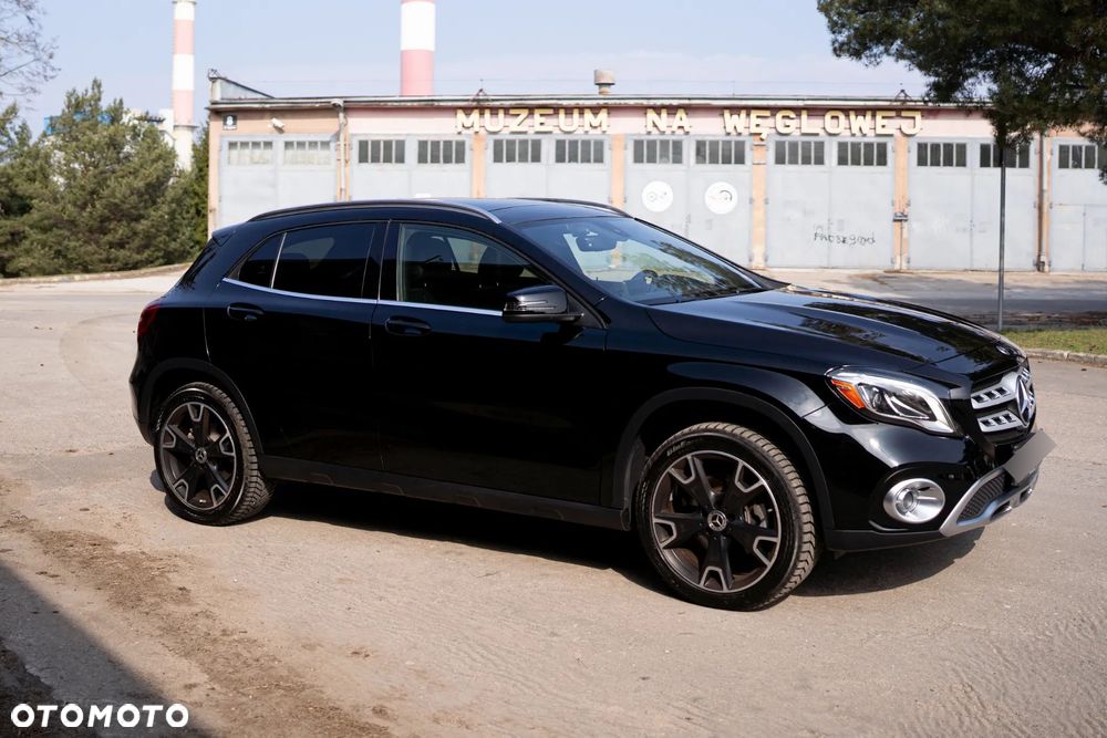 Mercedes-Benz GLA 250 7G-DCT UrbanStyle Edition - 1