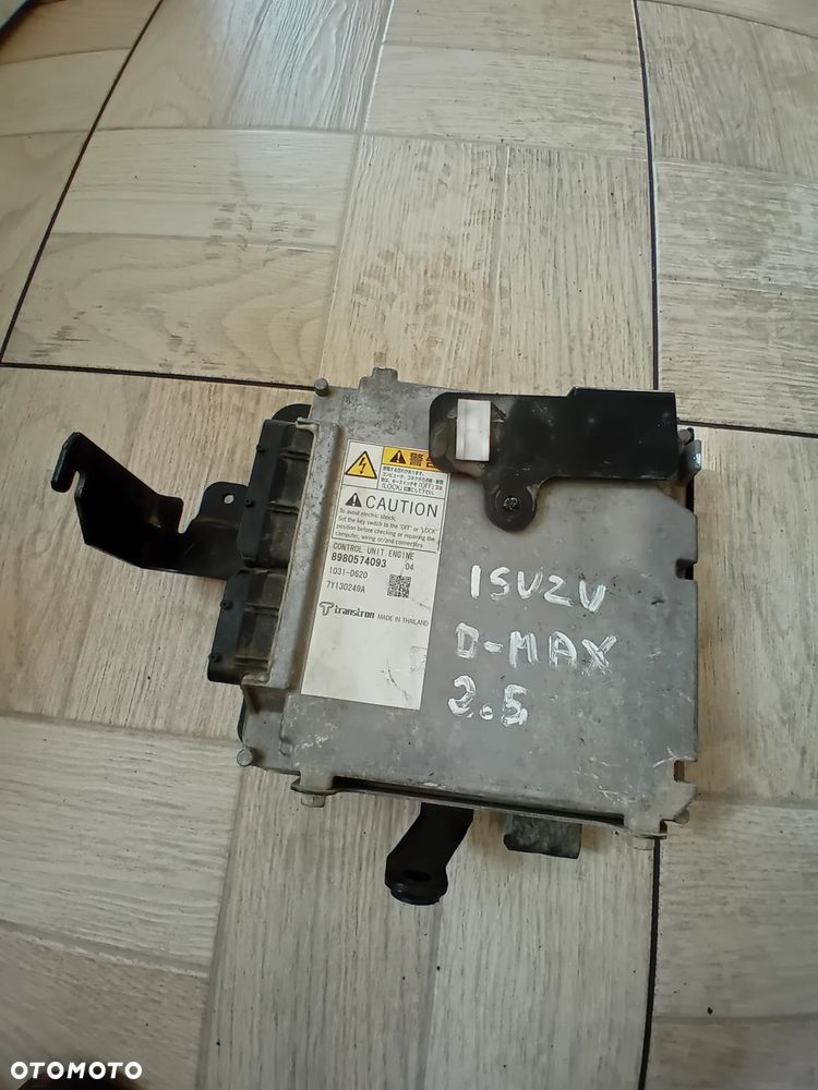 STEROWNIK SILNIKA/KOMPUTER ISUZU D-MAX 2.5!! WYSYŁKA!! - 1