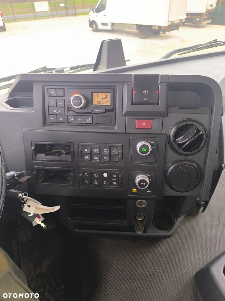 Renault C480 DTI18 - 10
