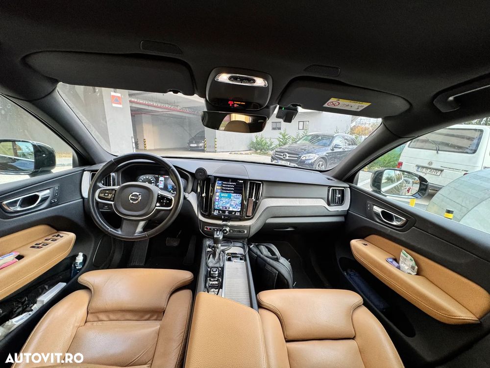 VOLVO XC60 2017 — imagine 10