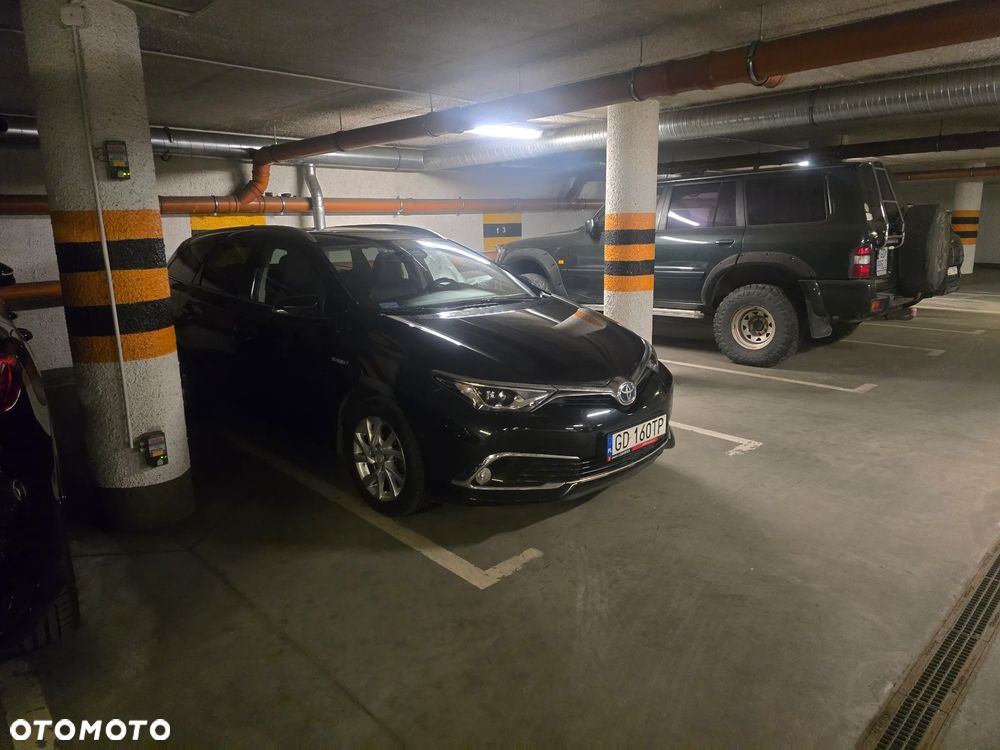 Toyota Auris - 16
