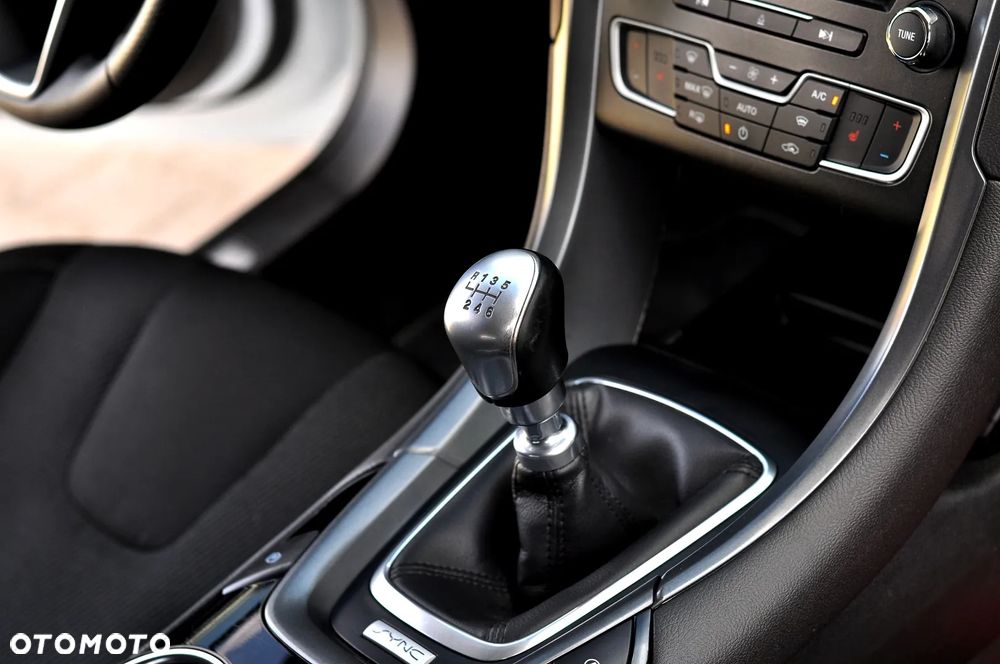 Ford Mondeo 2.0 TDCi ST-Line - 34