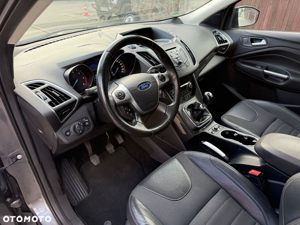 Ford Kuga 2.0 TDCi 2x4 Individual - 12
