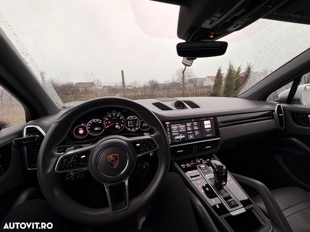 Porsche Cayenne - 7