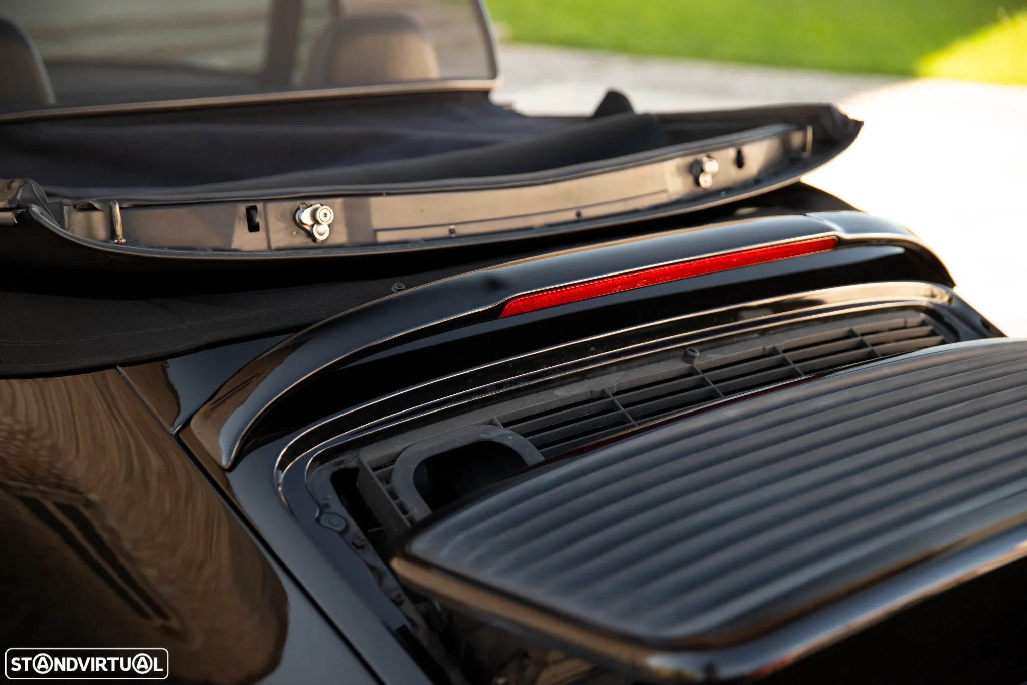 Porsche 911 (993) Cabriolet 3.6 Carrera 2 - 25