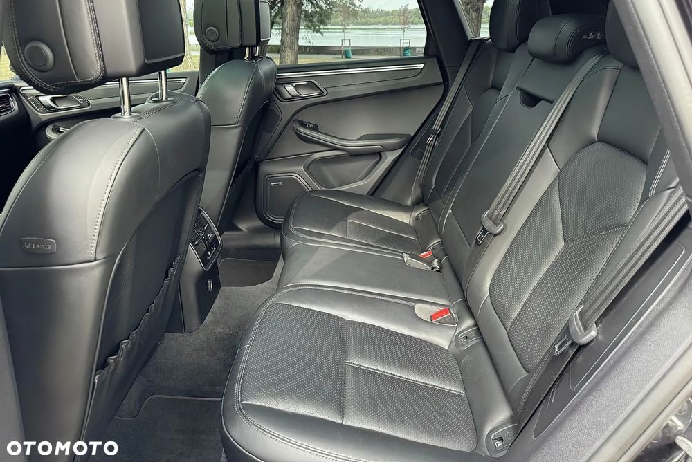 Porsche Macan Standard - 14