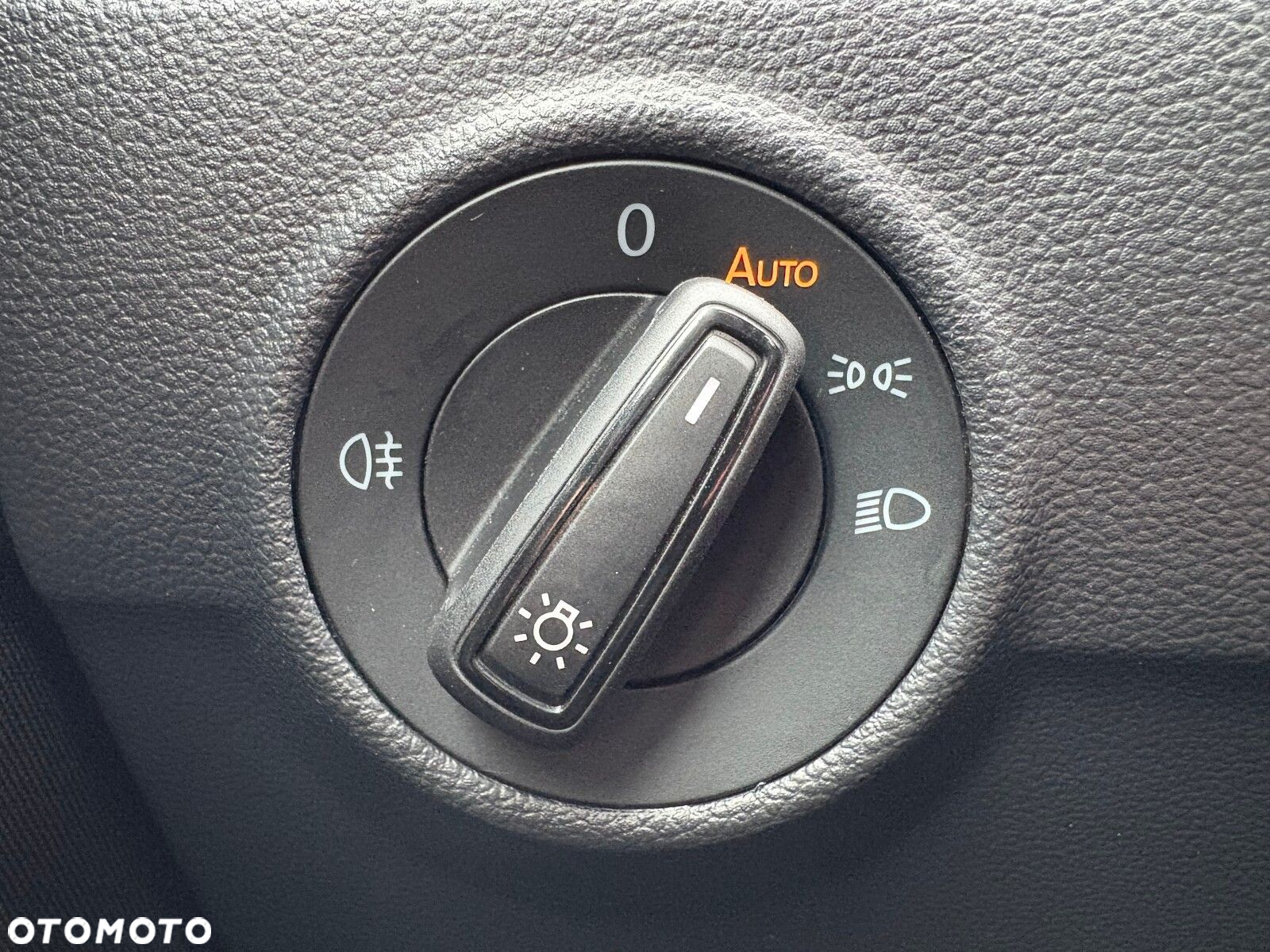 Volkswagen T-Roc - 20