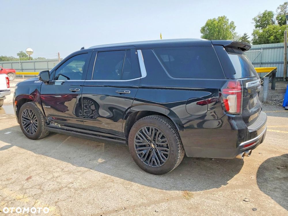 Chevrolet Tahoe - 4
