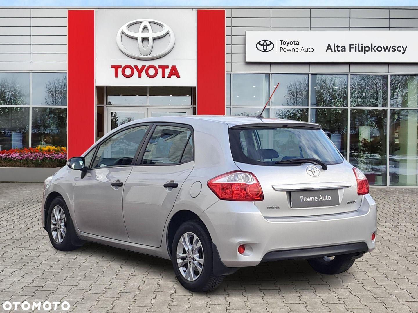 Toyota Auris 1.4 D-4D Terra EU5 - 5