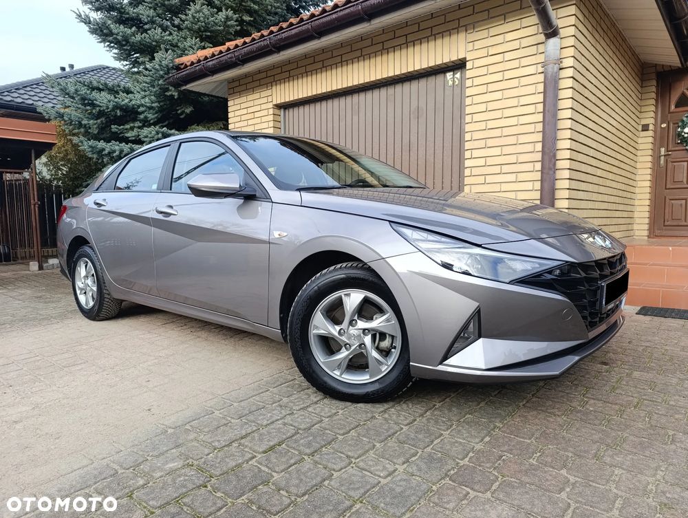 Hyundai Elantra 1.6 Modern - 12