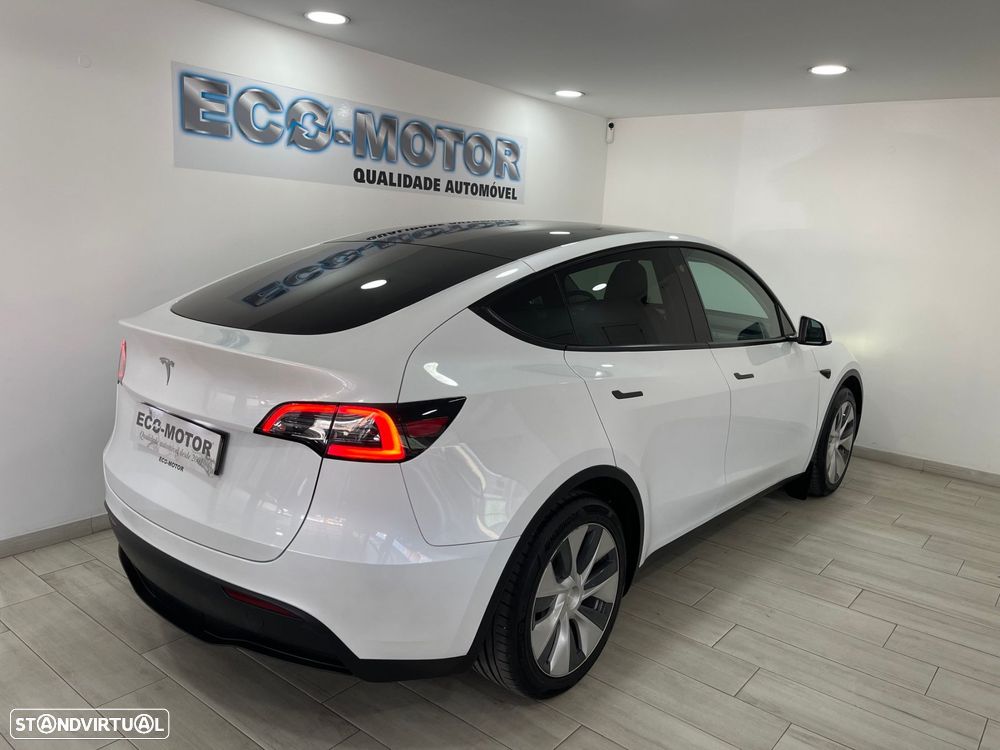 Tesla Model Y RWD - 2