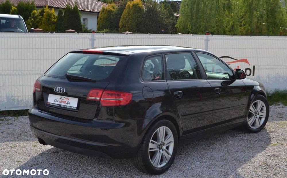 Audi A3 Sportback 1.8 TFSI Ambition - 11