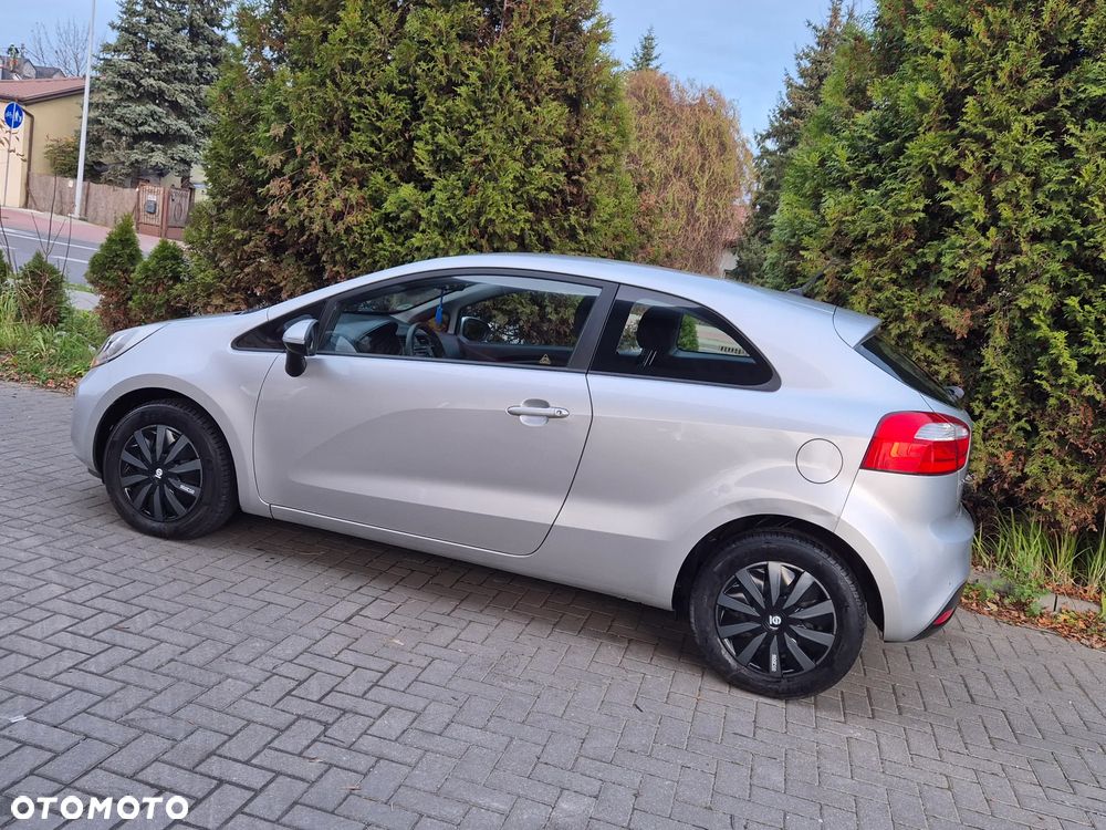 Kia Rio 1.1 CRDI Spirit - 5