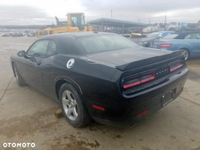 Dodge Challenger - 9