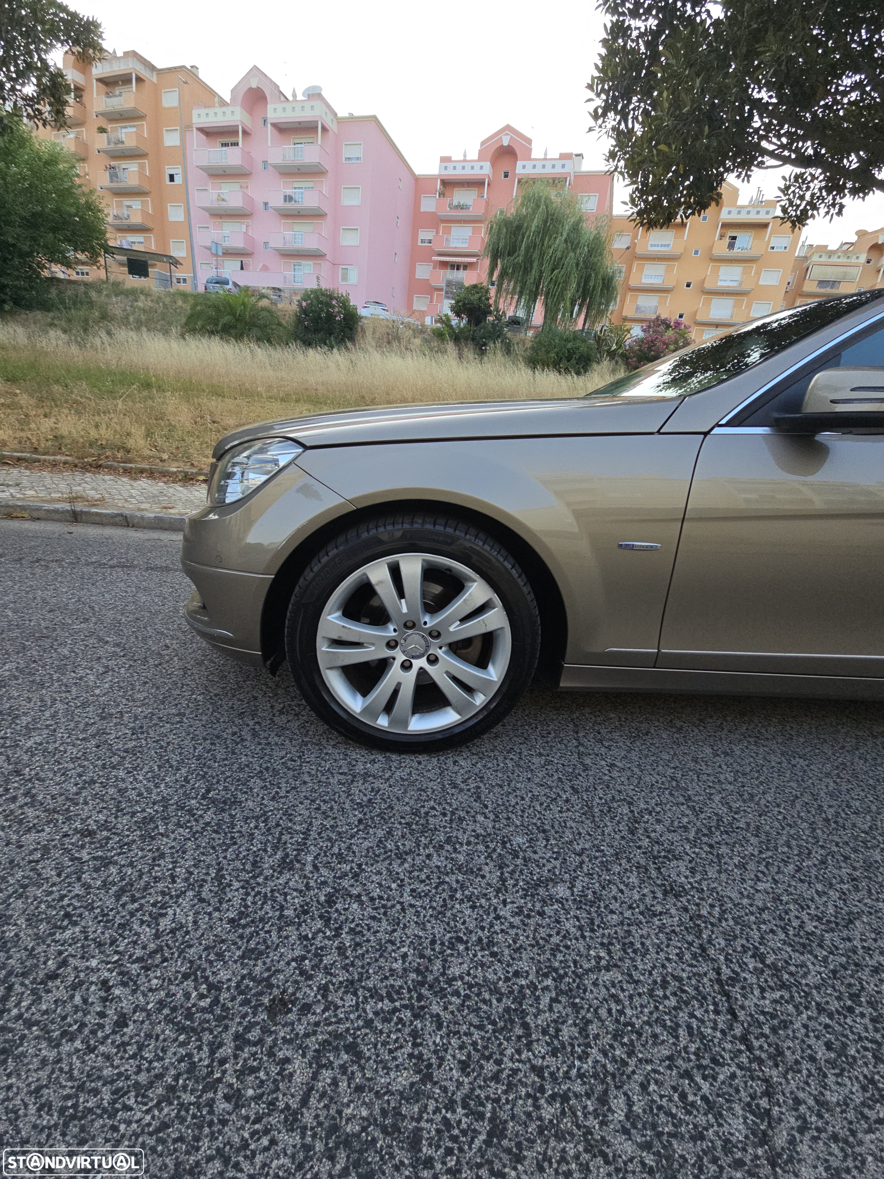 Mercedes-Benz C 250 CDi Avantgarde BlueEfficiency - 32