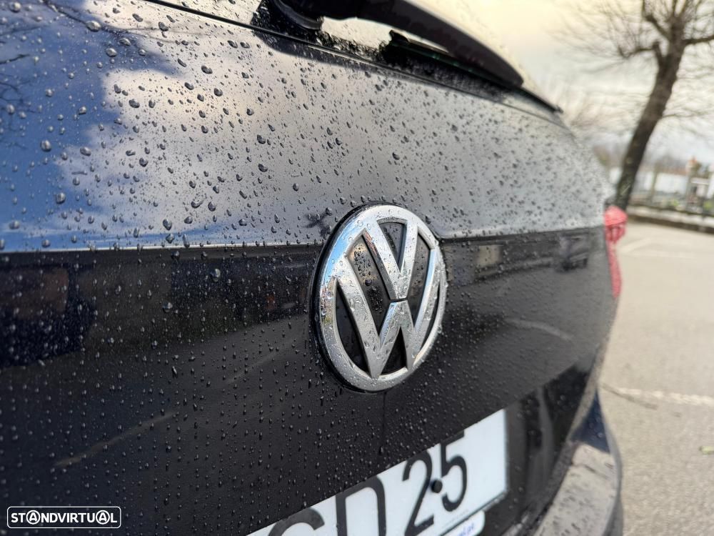 VW Tiguan 2.0 TDI R-Line DSG 4Motion - 15