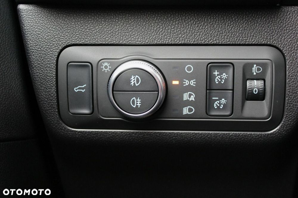 Ford Kuga - 24