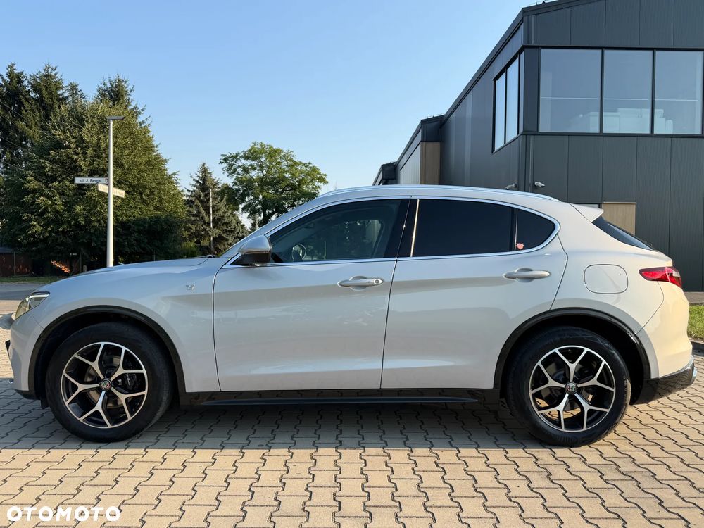 Alfa Romeo Stelvio 2.0 Turbo TI Q4 - 8
