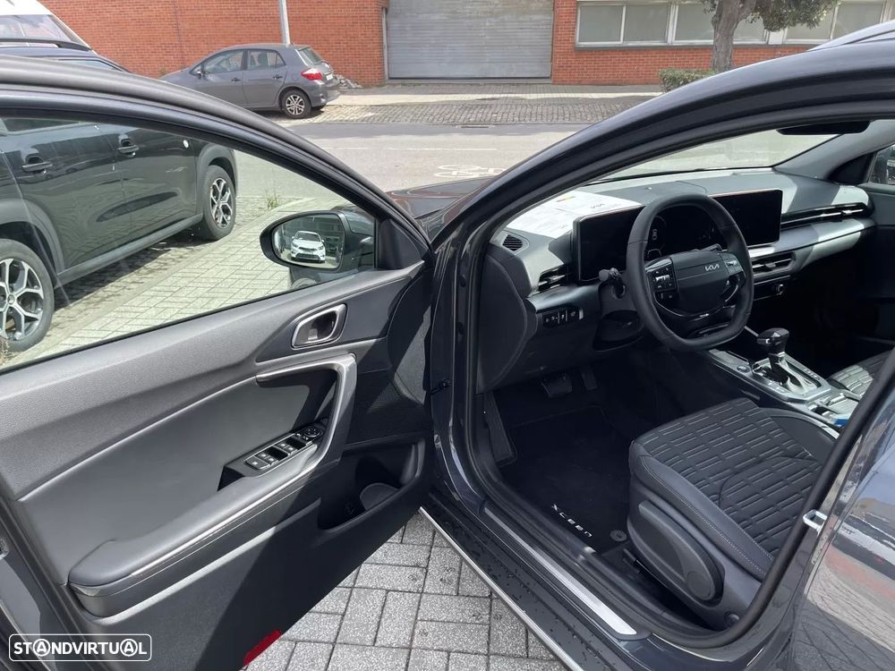 Kia XCeed 1.0 T-GDi Tech 7DCT - 8