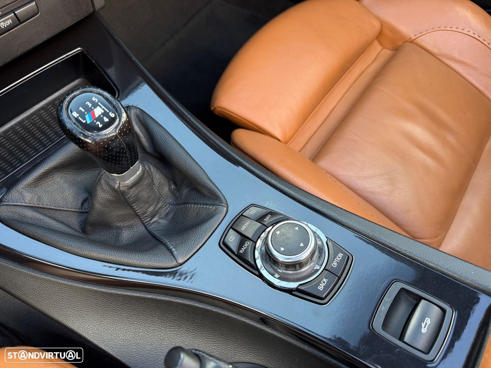 BMW 320 d xDrive M Sport Edition - 13