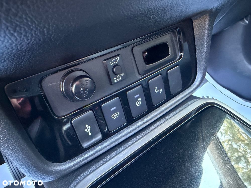 Mitsubishi Outlander 2.0 Instyle SDA 4WD CVT - 36