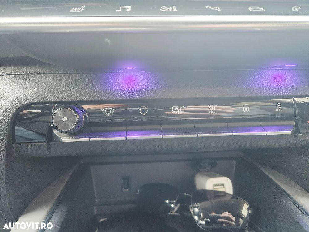 Citroën C5 Aircross 1.6 PureTech S&S EAT8 Shine - 14