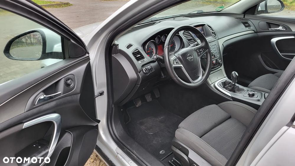 Opel Insignia - 8