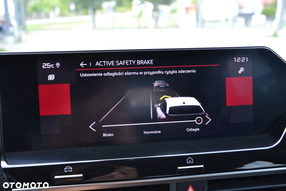 Citroën C4 PureTech 130 Stop&Start EAT8 SHINE - 13