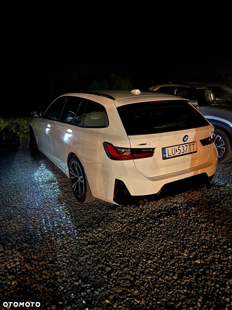 BMW Seria 3 330i xDrive M Sport - 4