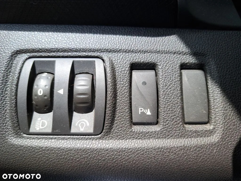 Renault Clio 1.2 16V Alize - 20