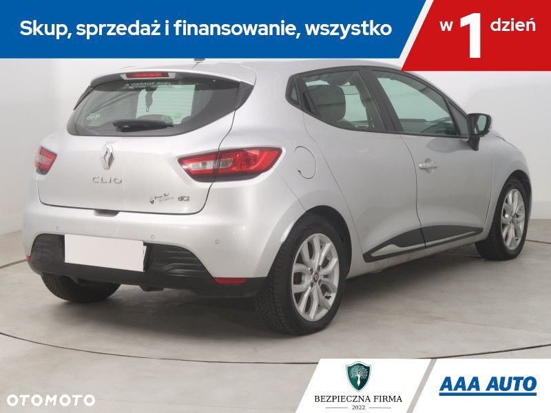Renault Clio - 7